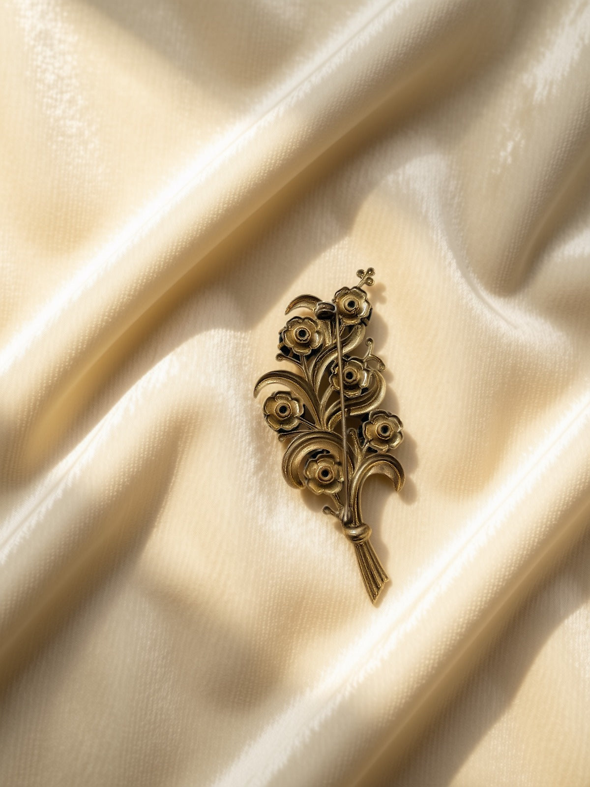 1940s Flower Bouquet Brooch