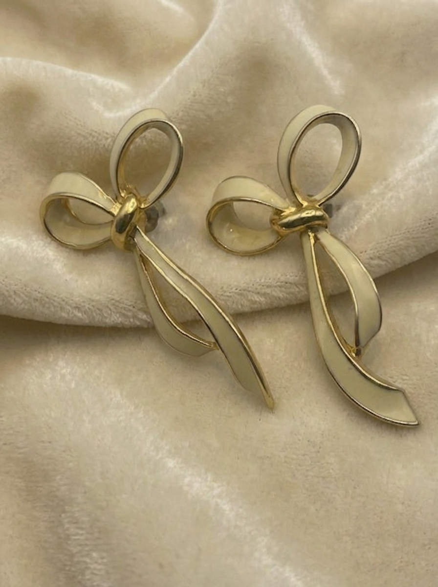 Vintage Enamel Bow earrings