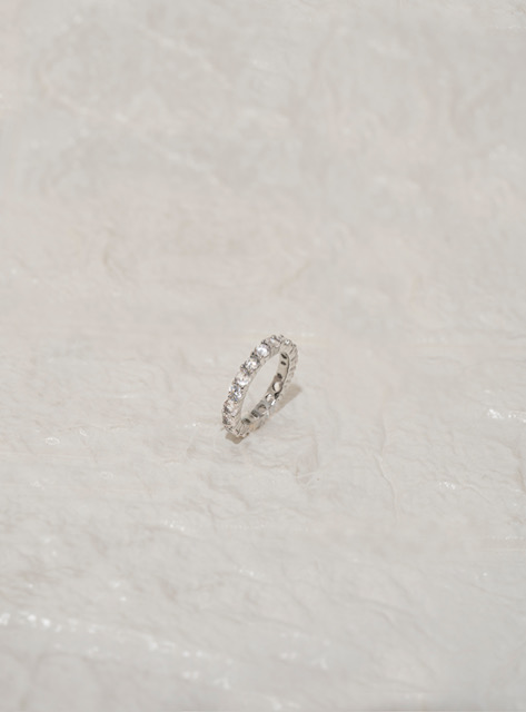 Round Diamond Band